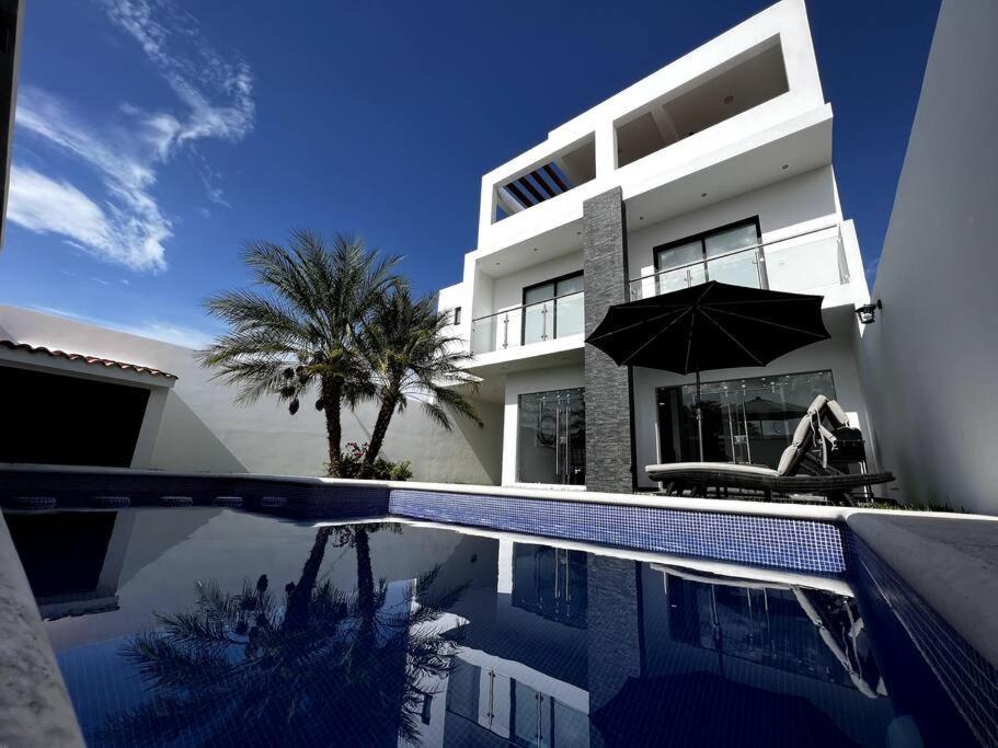 Casa Lua Tequesquitengo. Alberca, Jacuzzi Y Roof Exterior photo