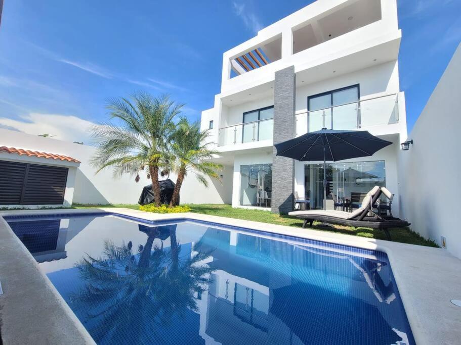 Casa Lua Tequesquitengo. Alberca, Jacuzzi Y Roof Exterior photo